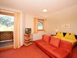 Appart.3 großes Schlafzimmer 1 mit herrlichem Ausblick (ca. 20m²)