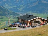 Wandern und einkehren in urige, gemütliche Almhütten am Maiskogel